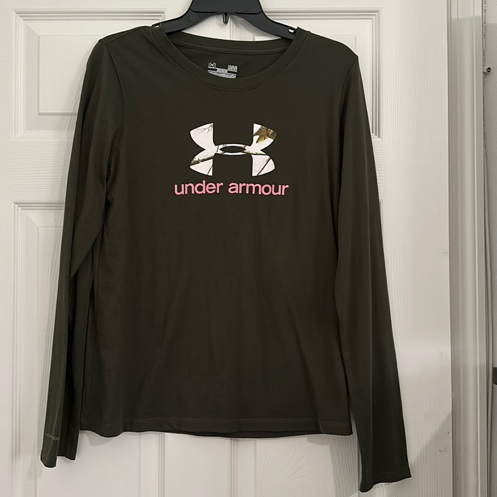 Under Armour long sleeve shirt